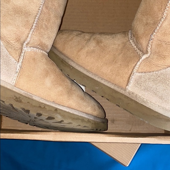 Short Uggs - Picture 4 of 5